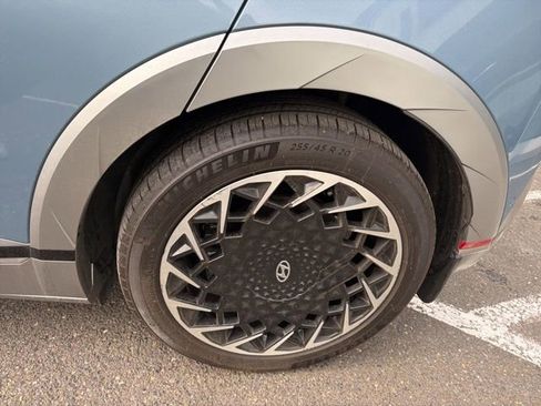 Used 2024 Hyundai Ioniq 5 Limited image 17