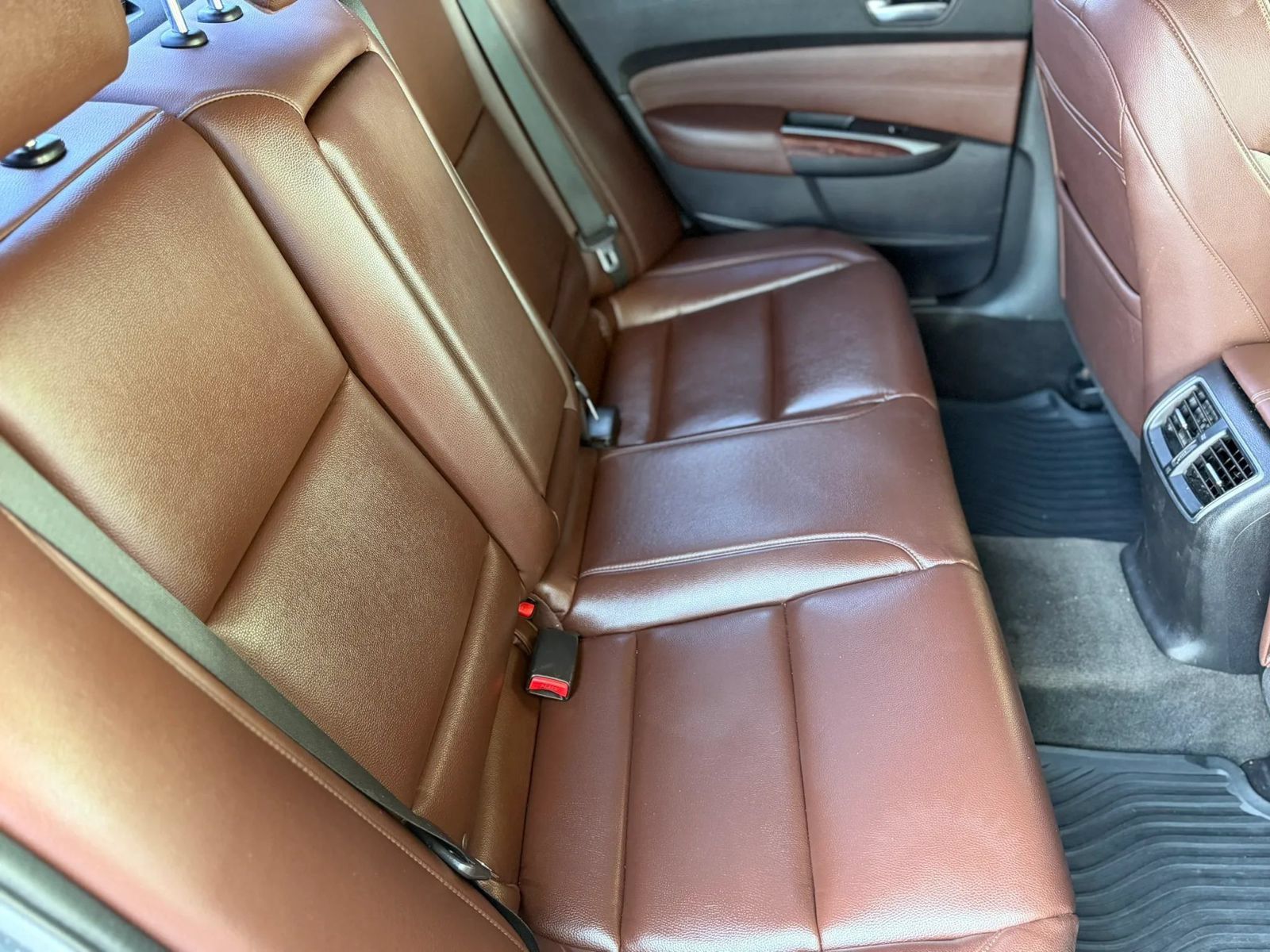 Used 2015 Acura TLX FWD image 18