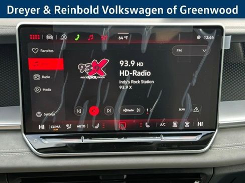 New 2026 Volkswagen Tiguan SE image 17