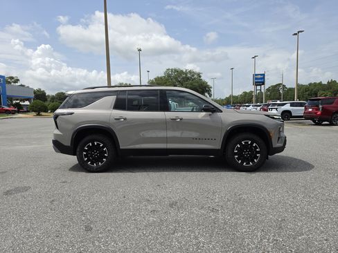 New 2026 Chevrolet Traverse Z71 w/ Driver Confidence Package AWD/4WD image 3