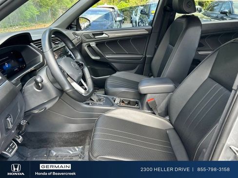 Used 2022 Volkswagen Tiguan SE R-Line FWD image 2