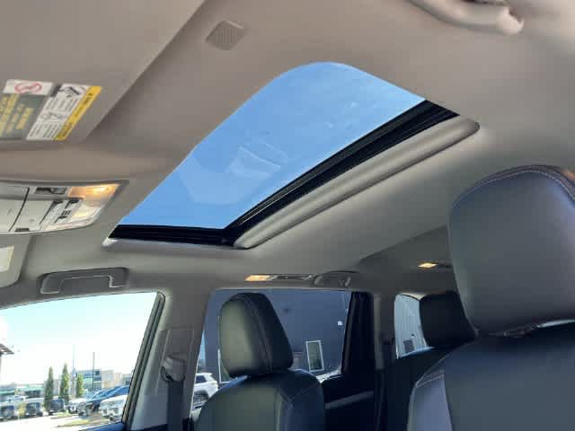 Used 2019 Toyota Highlander XLE w/ Protection Package #3 AWD/4WD image 16