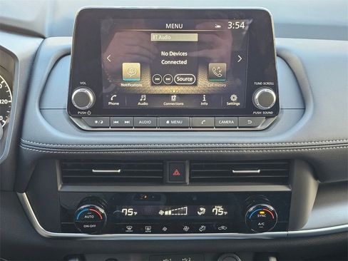 New 2026 Nissan Rogue SV image 12