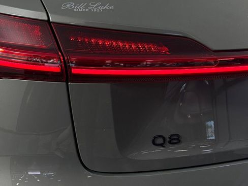Used 2024 Audi Q8 e-tron Premium Plus w/ Premium Plus Package AWD/4WD image 15