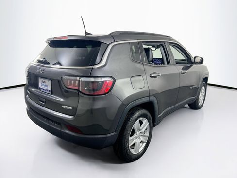 Used 2022 Jeep Compass Latitude AWD/4WD image 5