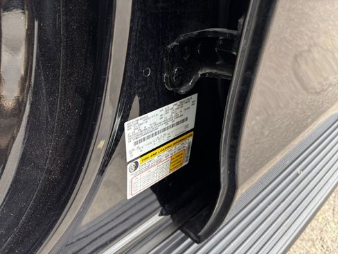 Used 2024 Ford Expedition Limited RWD image 34