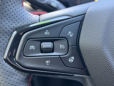 New 2026 Chevrolet Trax RS w/ Sunroof Package image 20