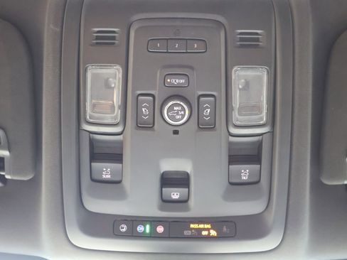 Used 2021 GMC Yukon XL SLT w/ SLT Premium Package AWD/4WD image 34