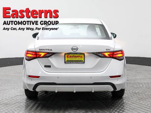 Used 2024 Nissan Sentra SV image 6