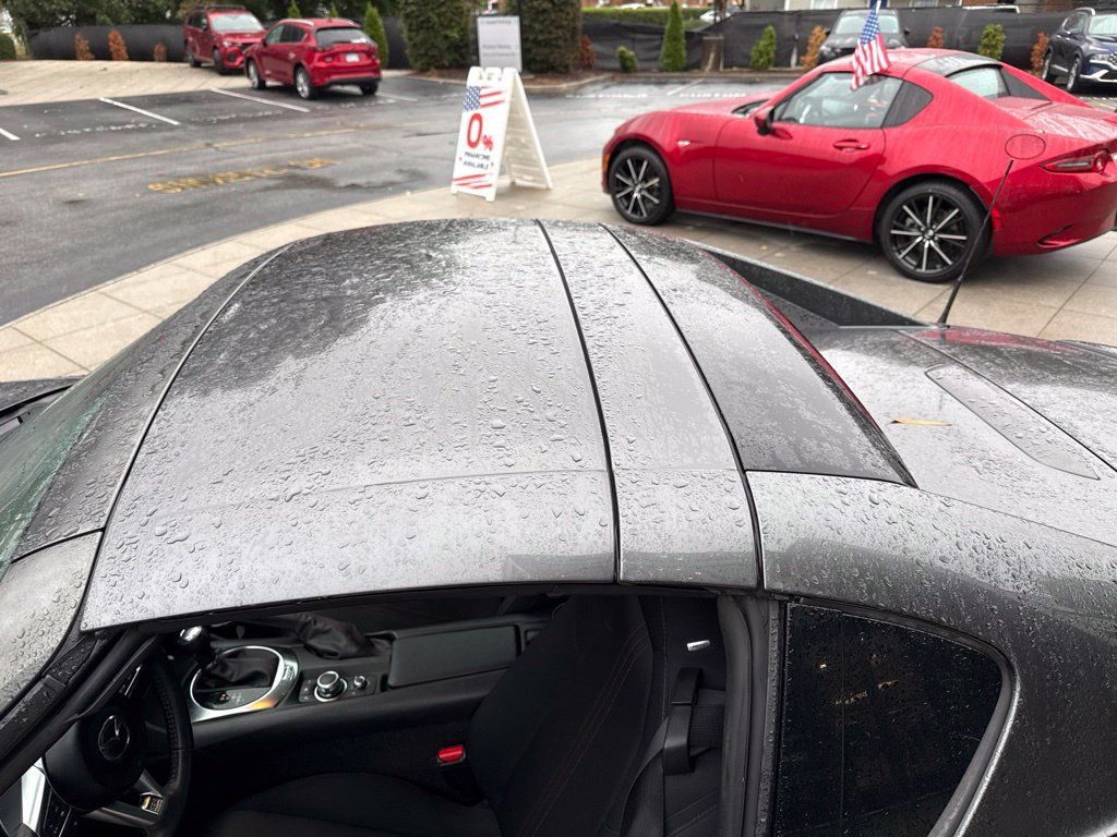 Used 2018 MAZDA MX-5 Miata RF Club RWD image 21
