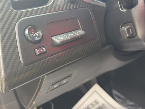 Used 2015 Chevrolet Corvette Z06 w/ 3LZ Preferred Equipment Group image 15