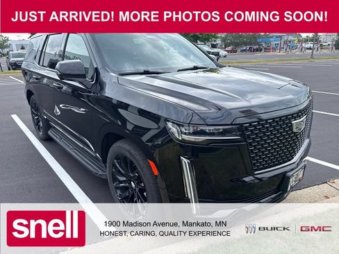 Used 2021 Cadillac Escalade Premium Luxury w/ Driver Assist Tech Package AWD/4WD image 5