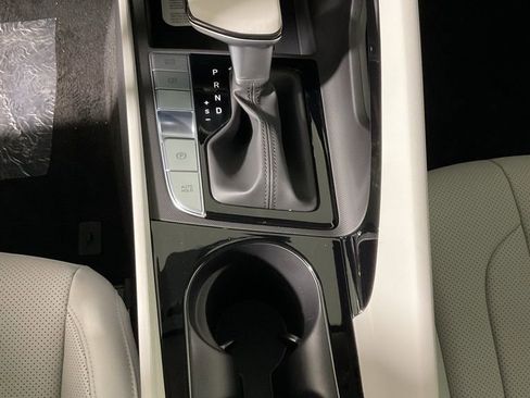 New 2026 Hyundai Elantra Limited image 29