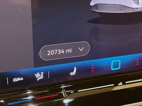 Used 2024 Volkswagen ID.4 Pro image 19