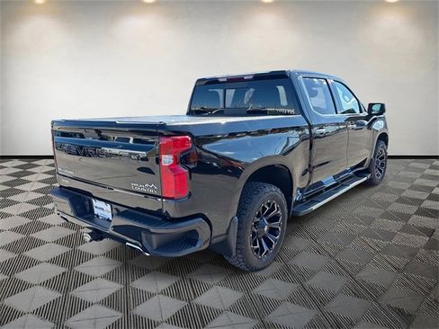Used 2019 Chevrolet Silverado 1500 High Country image 5