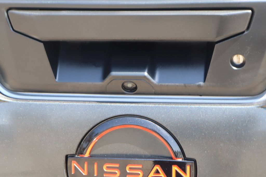 Used 2025 Nissan Frontier PRO-4X w/ Pro Convenience Package AWD/4WD image 33