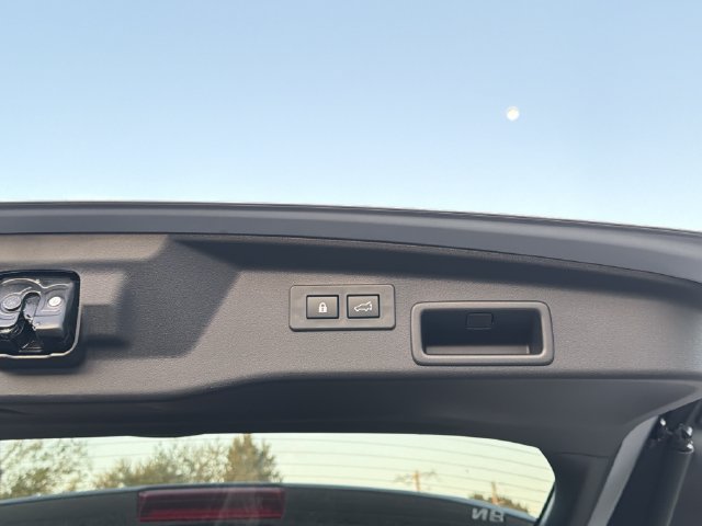 New 2026 Subaru Outback Limited AWD/4WD image 15