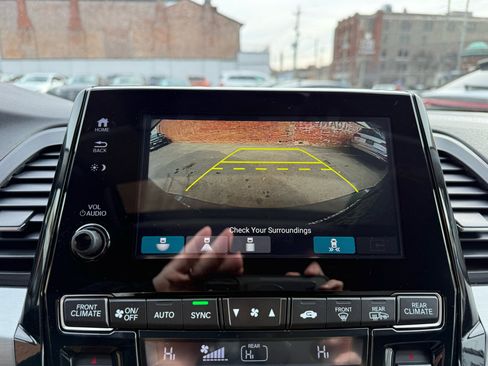 Used 2018 Honda Odyssey Elite image 14