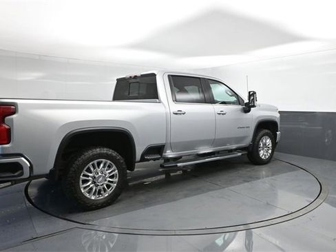 Used 2020 Chevrolet Silverado 2500 High Country w/ Technology Package image 15