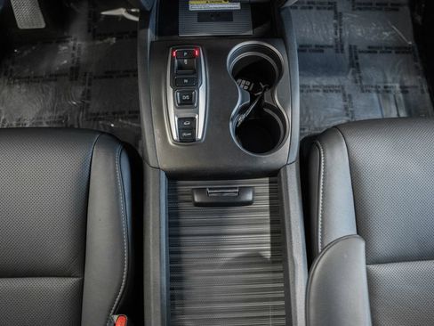 Used 2023 Honda Passport EX-L image 28
