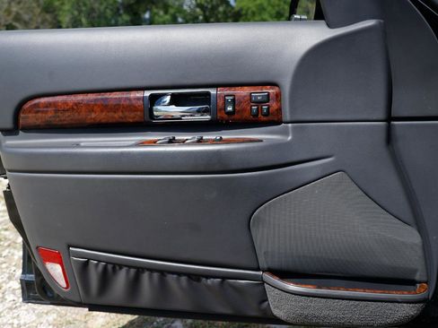 Used 2002 Lincoln LS RWD image 38