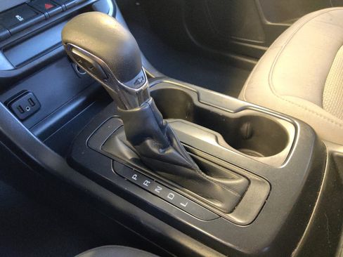 Used 2022 Chevrolet Colorado W/T RWD image 26