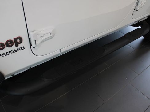 Used 2019 Jeep Wrangler Unlimited Rubicon AWD/4WD image 38