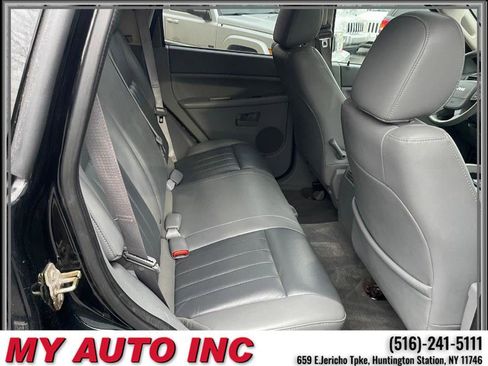 Used 2007 Jeep Grand Cherokee Laredo image 31