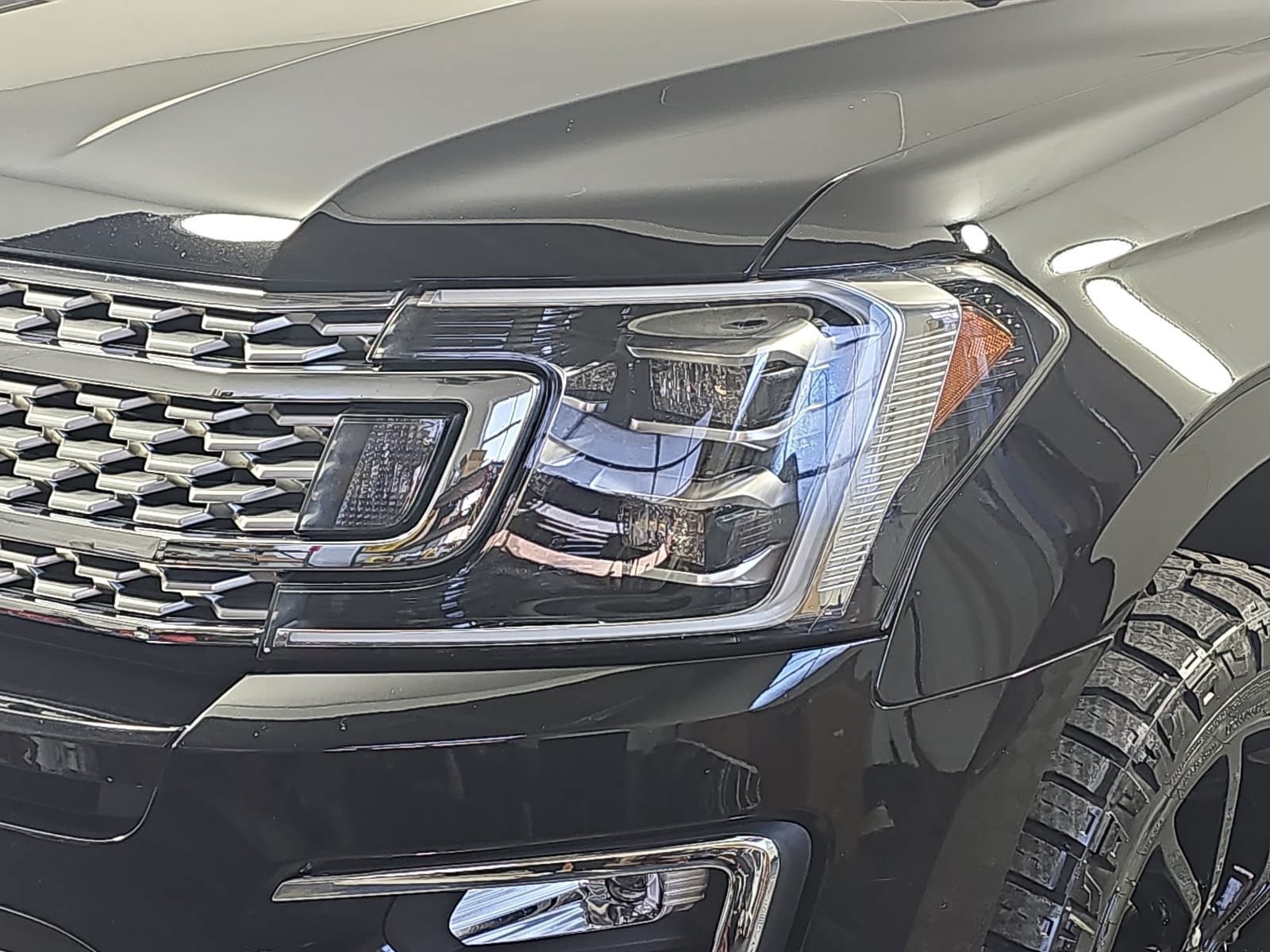 Used 2019 Ford Expedition Platinum AWD/4WD image 27