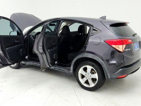 Used 2016 Honda HR-V LX image 11