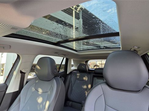 New 2026 Volkswagen Tiguan SE AWD/4WD image 23