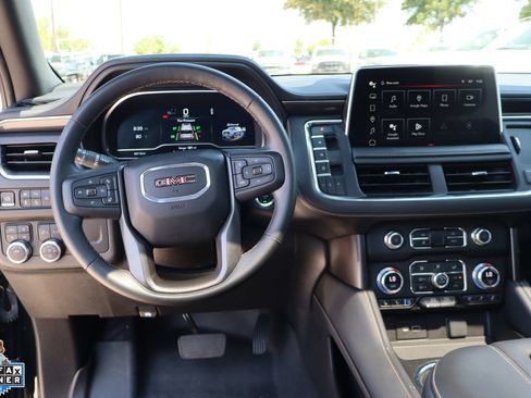 Used 2023 GMC Yukon XL AT4 AWD/4WD image 19