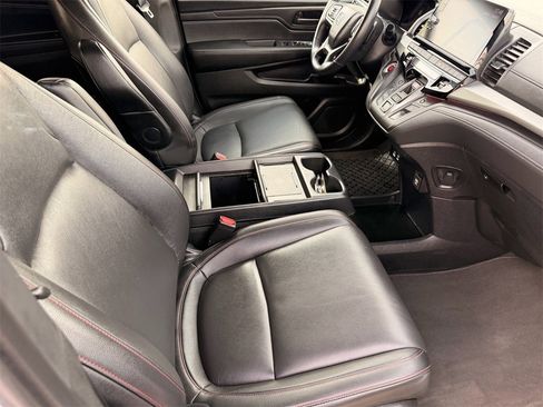 Used 2025 Honda Odyssey Sport-L image 10