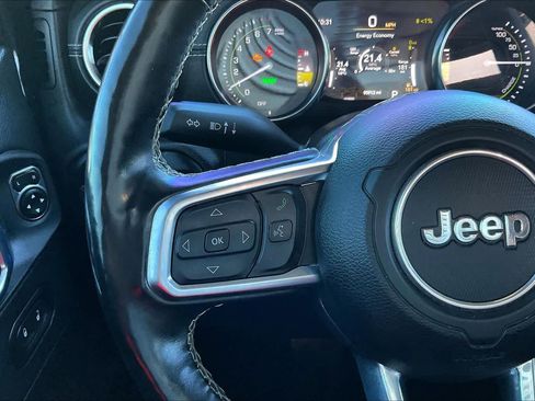 Used 2022 Jeep Wrangler Unlimited Sahara w/ Cold Weather Group AWD/4WD image 42