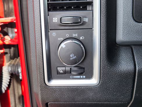 Used 2020 RAM 1500 Classic Warlock w/ Electronics Group image 23