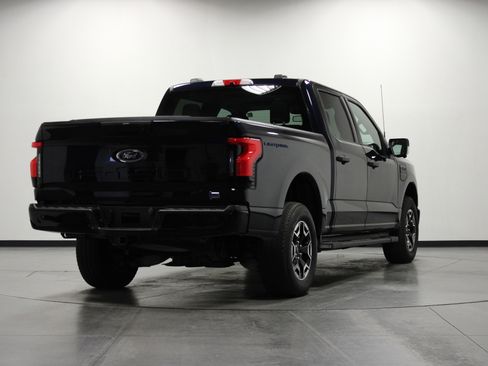 Used 2023 Ford F150 Lightning XLT image 4
