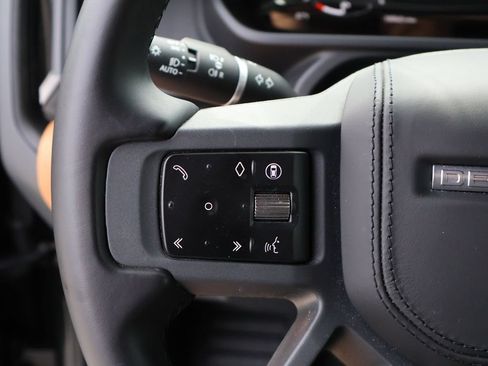 Used 2024 Land Rover Defender 110 X AWD/4WD image 31