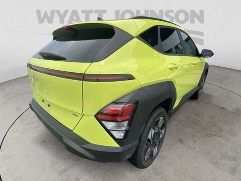 Used 2024 Hyundai Kona SEL AWD/4WD image 9