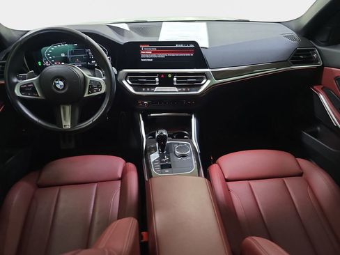 Used 2022 BMW 330i Sedan w/ M Sport Package image 12