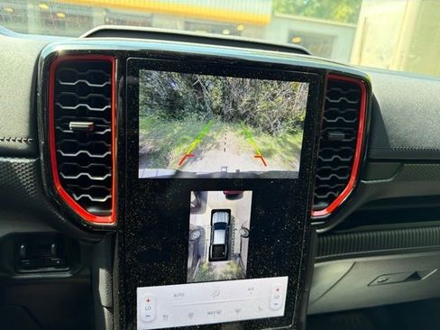 Used 2025 Ford Ranger Raptor AWD/4WD image 18