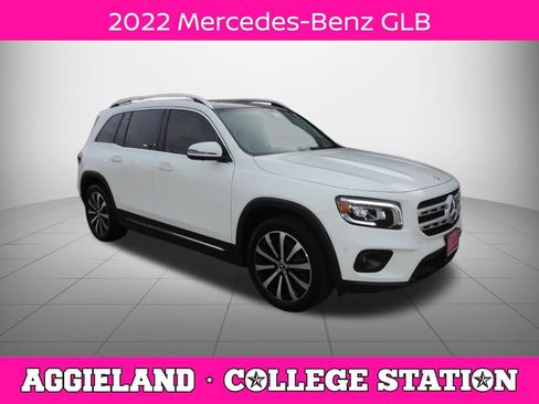 Used 2022 Mercedes-Benz GLB 250 4MATIC image 1