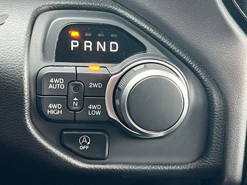 Used 2025 RAM 1500 Big Horn AWD/4WD image 31