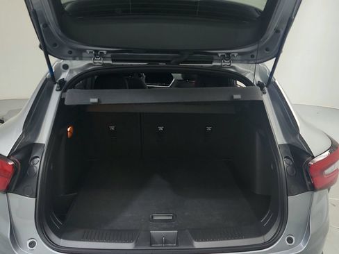 Certified 2024 Chevrolet Trax RS w/ Sunroof Package FWD image 26