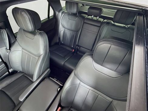 Used 2024 Land Rover Range Rover Sport SE image 14