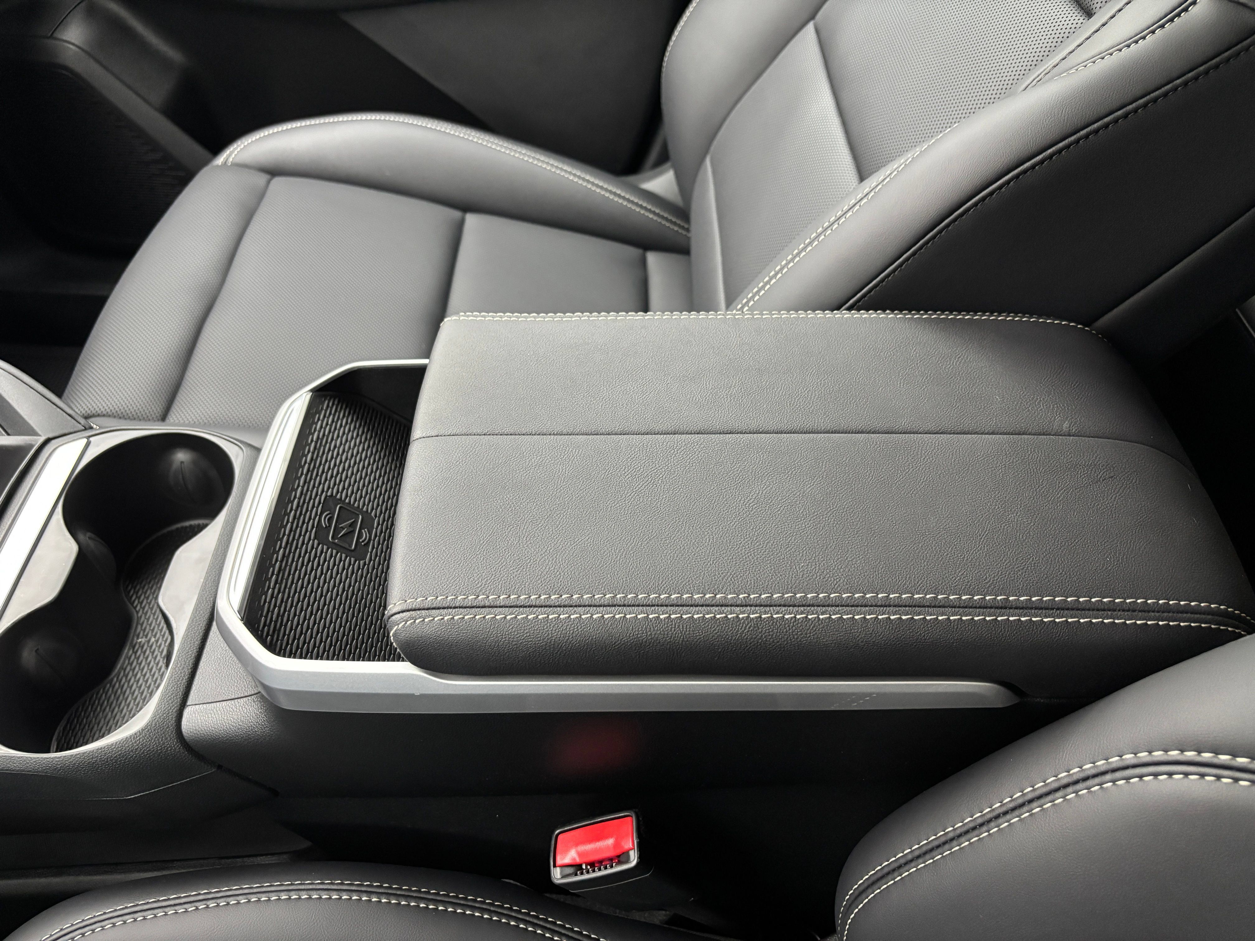 New 2027 GMC Terrain Elevation w/ Elevation Premium Package FWD image 30