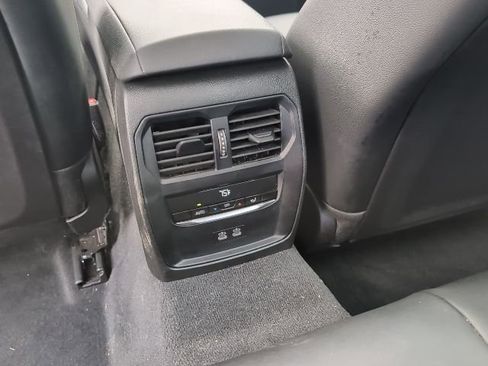 Used 2025 BMW 330i Sedan image 24