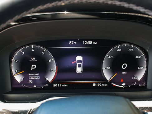 Used 2023 INFINITI QX60 Sensory w/ Vision Package AWD/4WD image 18
