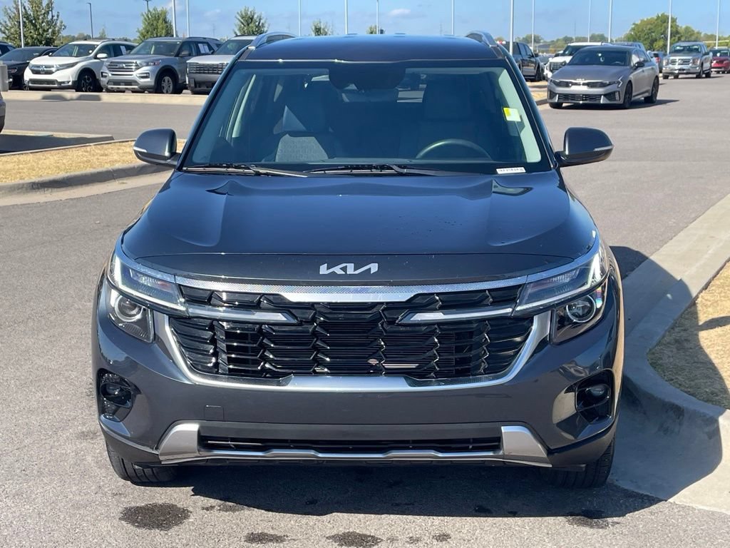 Certified 2025 Kia Seltos S AWD/4WD image 2