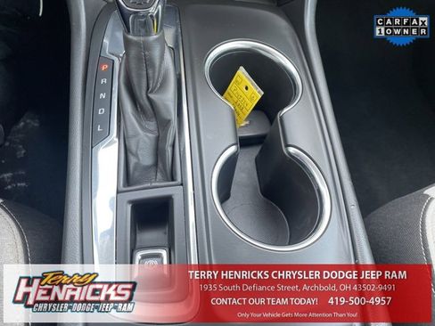 Used 2023 Chevrolet Equinox LT image 28