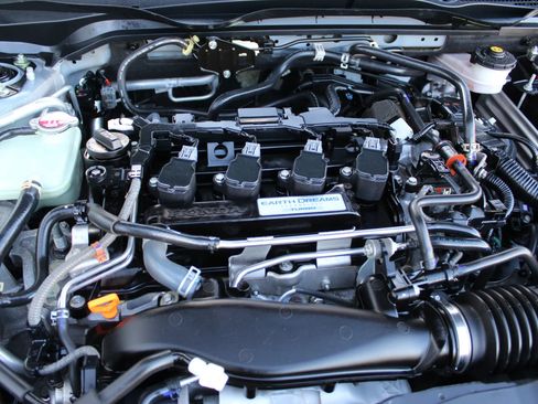 Used 2019 Honda Civic Sport image 26